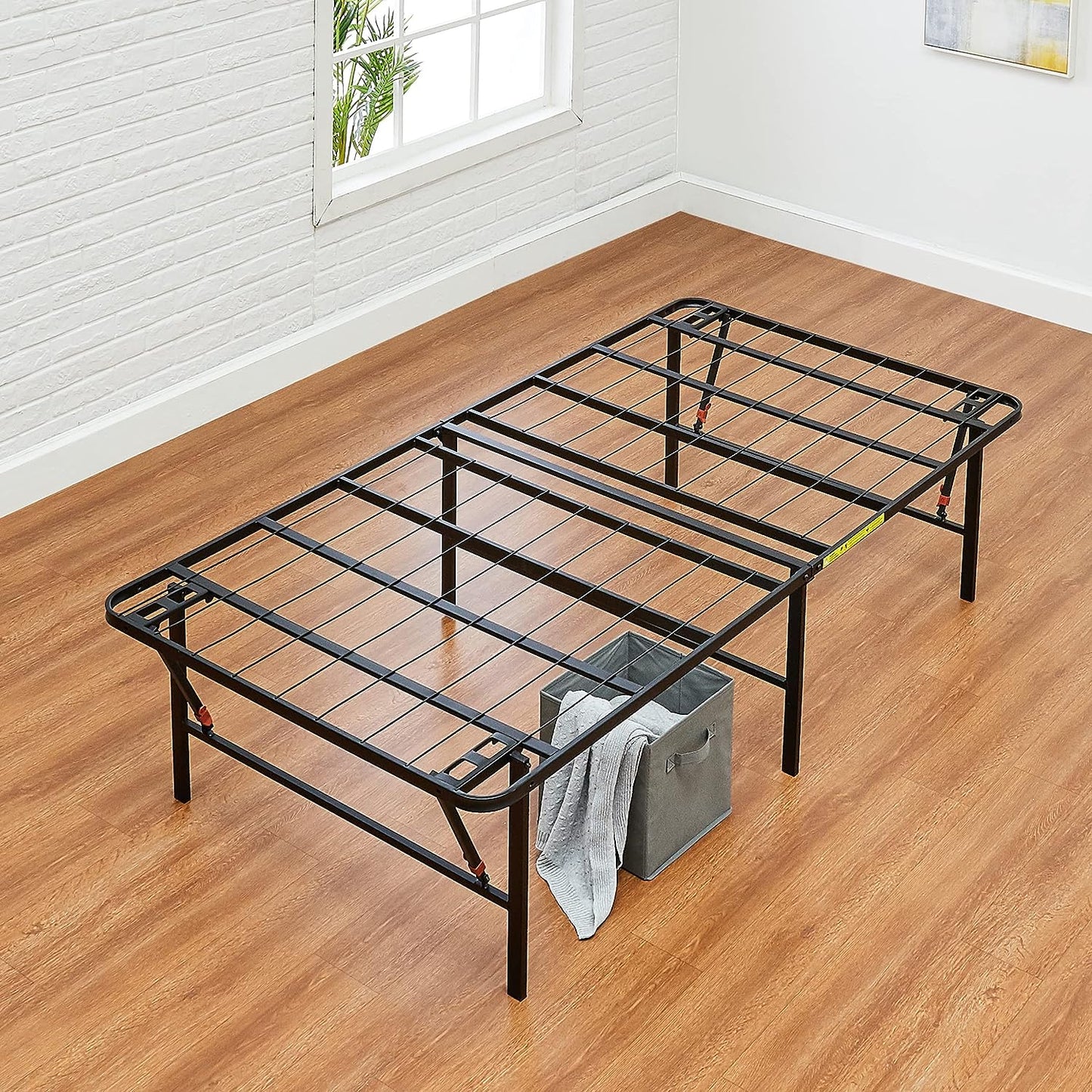 Amazon Basics Foldable Metal Platform Bed Frame