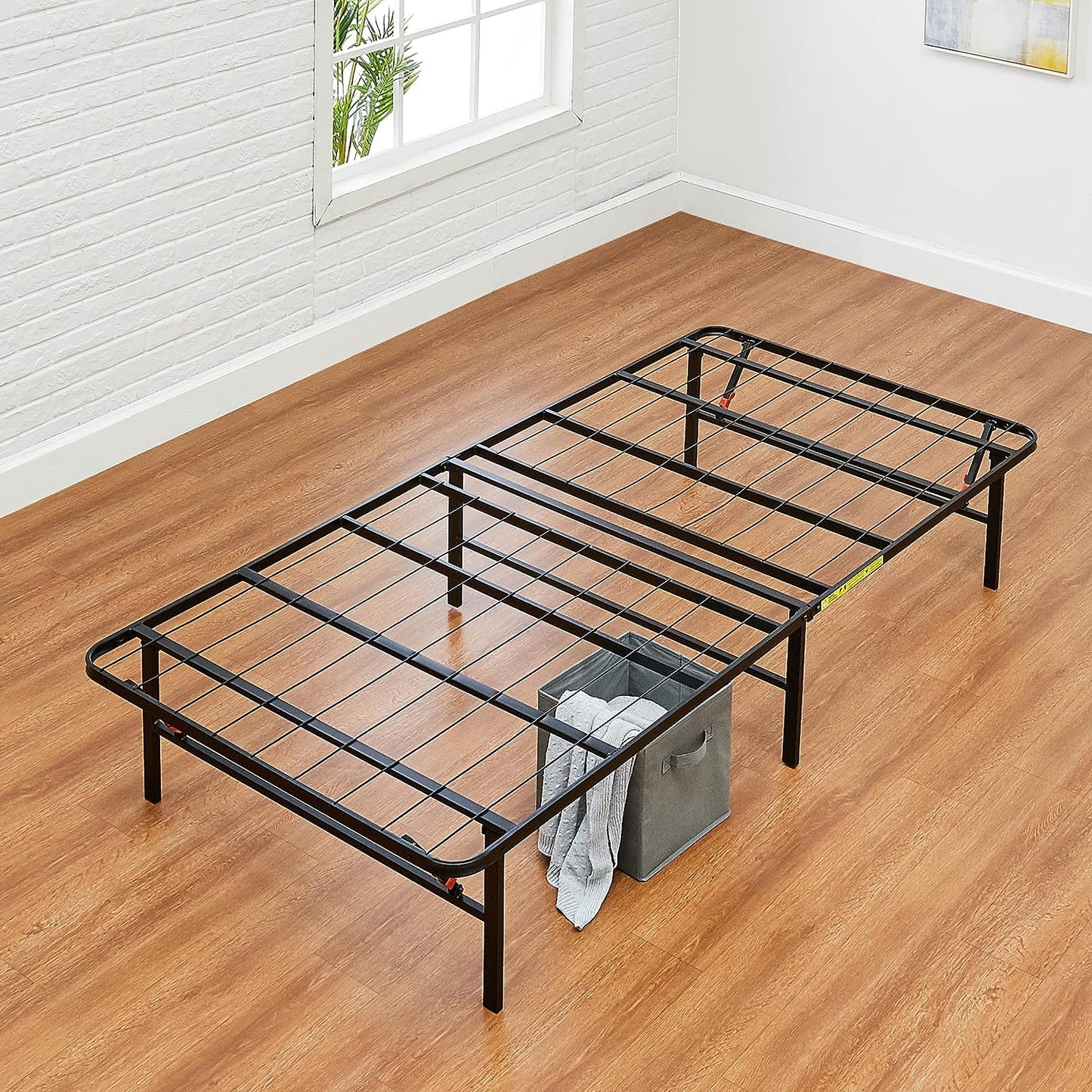 Amazon Basics Foldable Metal Platform Bed Frame